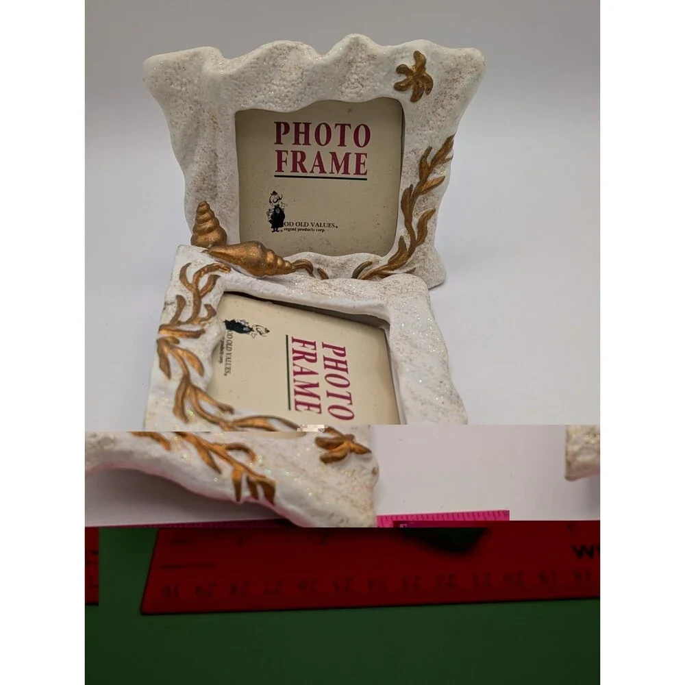 Set of 2 Vintage Regent Products Nautical Beach Shell Resin Photo Picture Frames